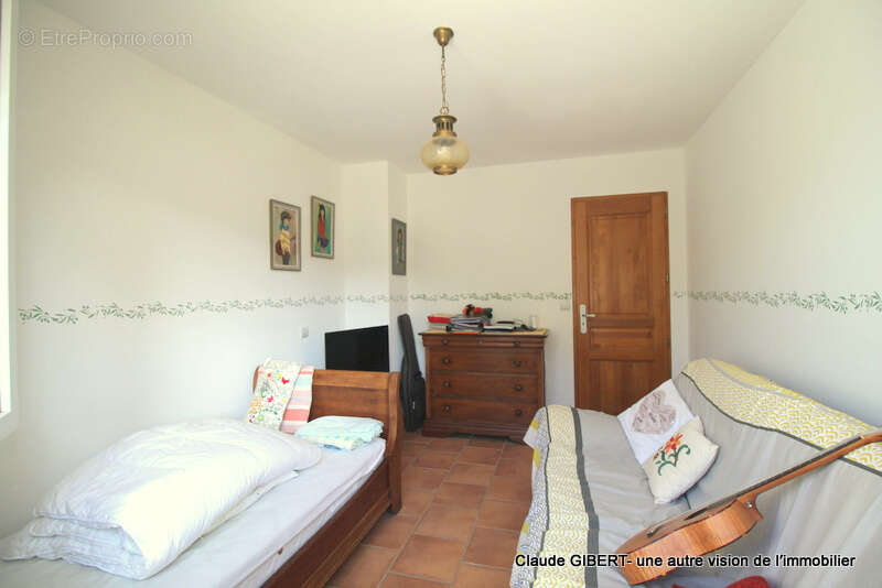 Maison à VAILHAUQUES