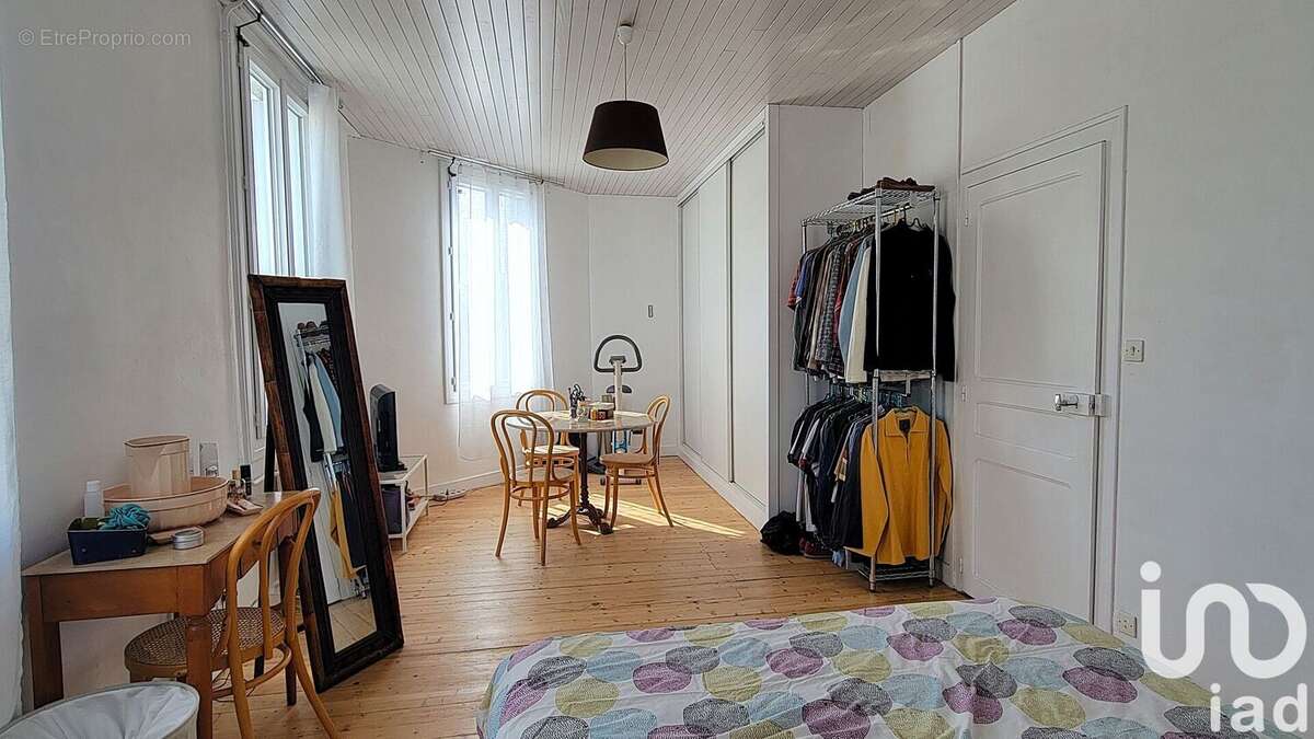 Photo 4 - Maison à LONGUE-JUMELLES