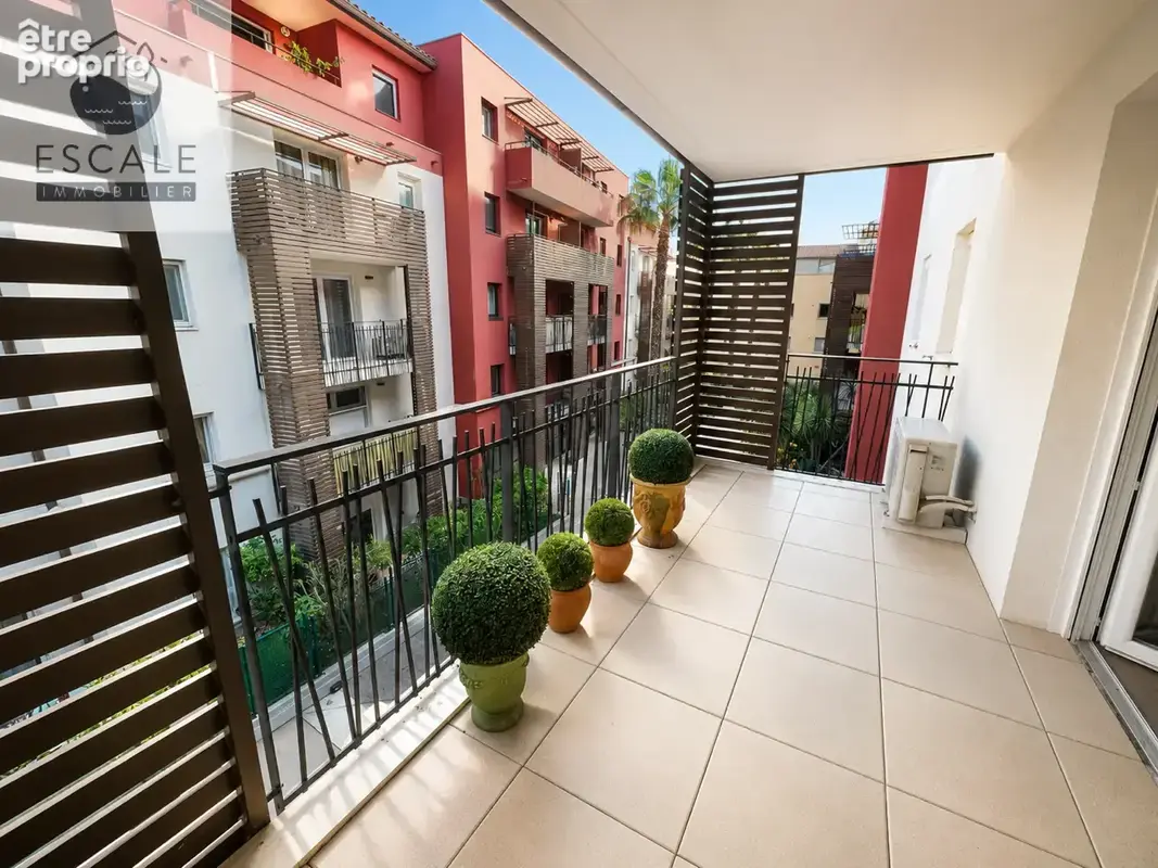 Vente grand type 2 dans residence recente quai de bosc a sete - photo 3