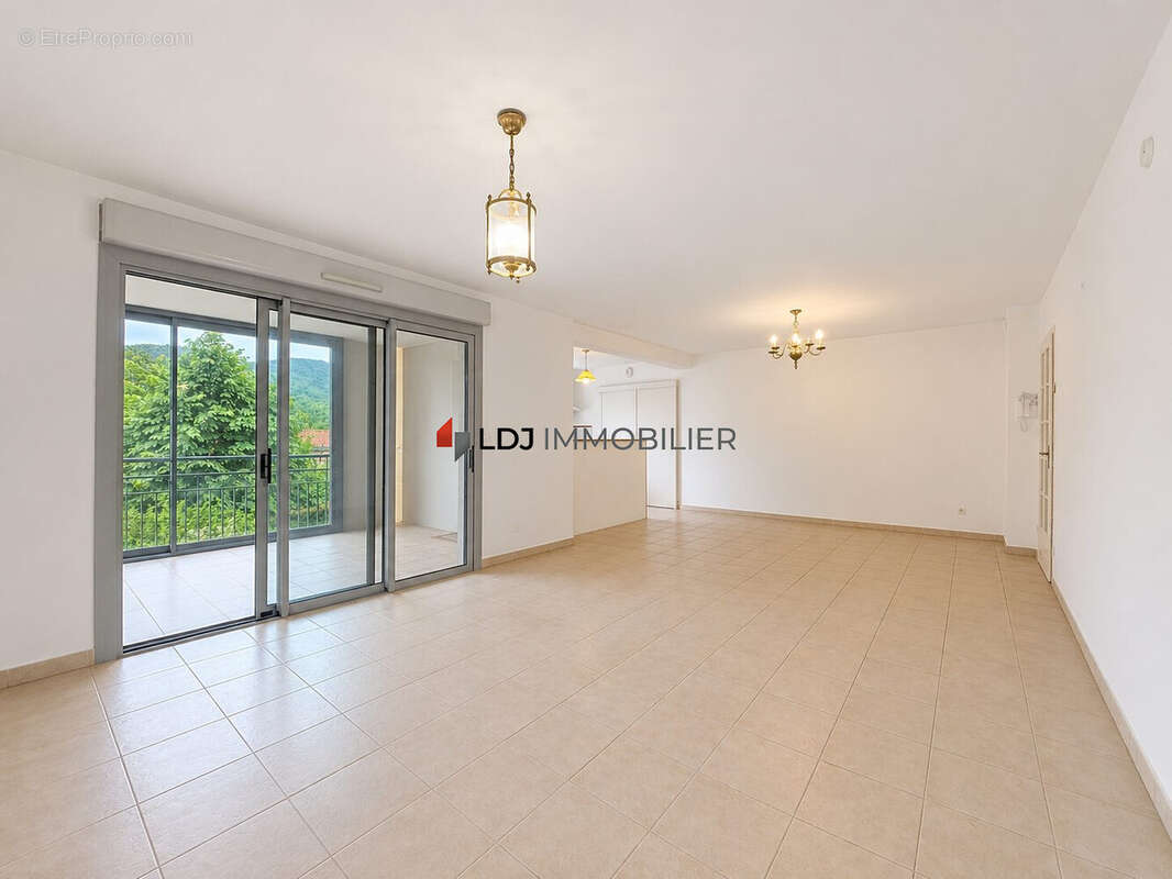 Appartement à PRADES