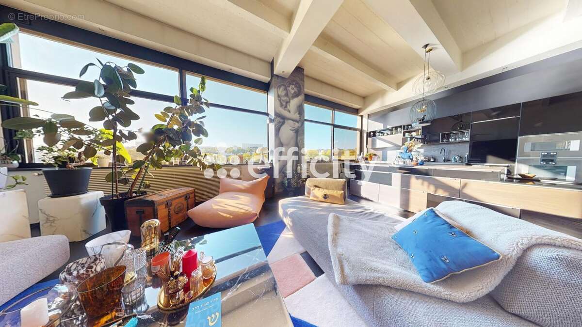 Appartement à LYON-4E