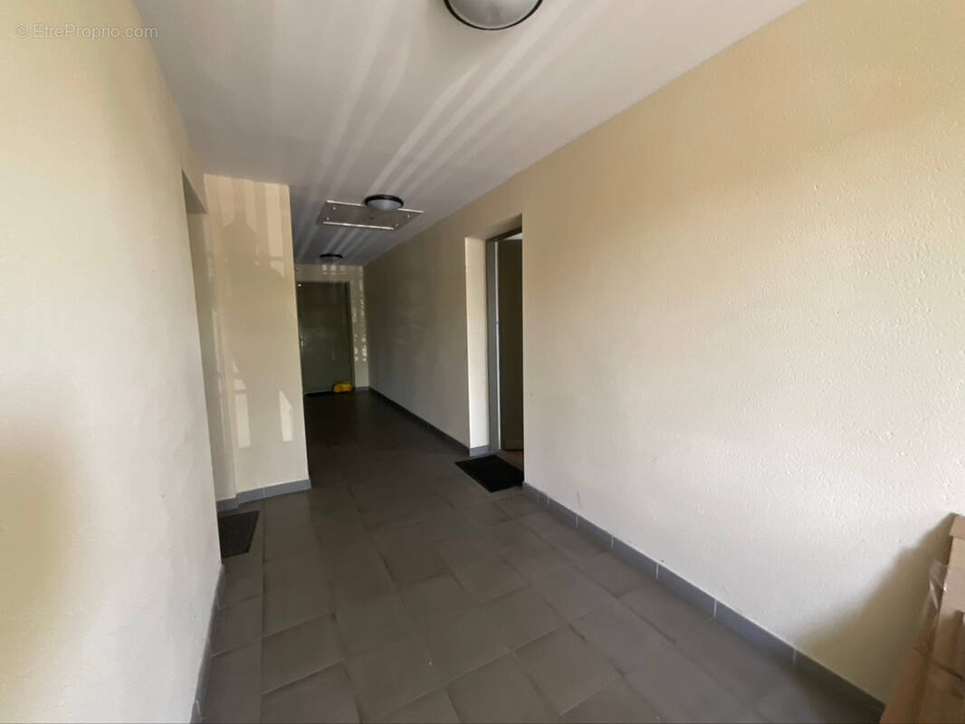 Appartement à LA SALVETAT-SAINT-GILLES
