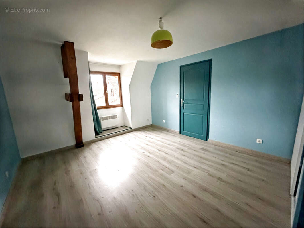 Maison à LONGUEVILLE-SUR-AUBE