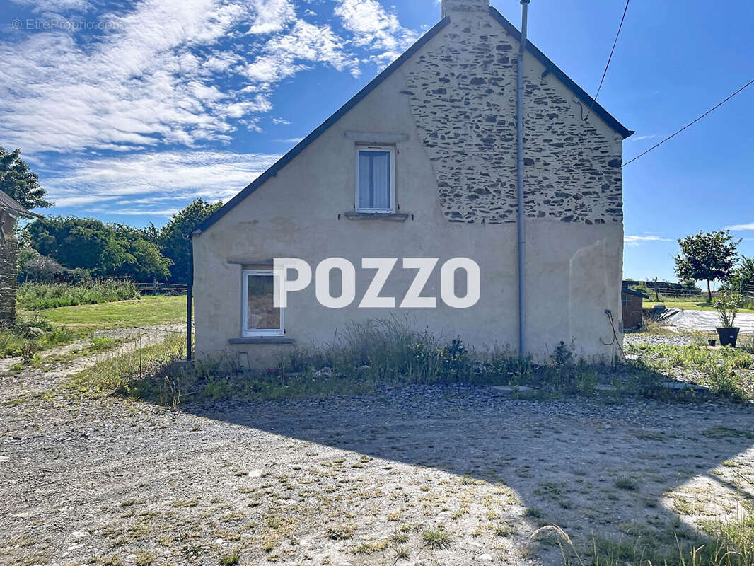 Maison à PLANQUERY