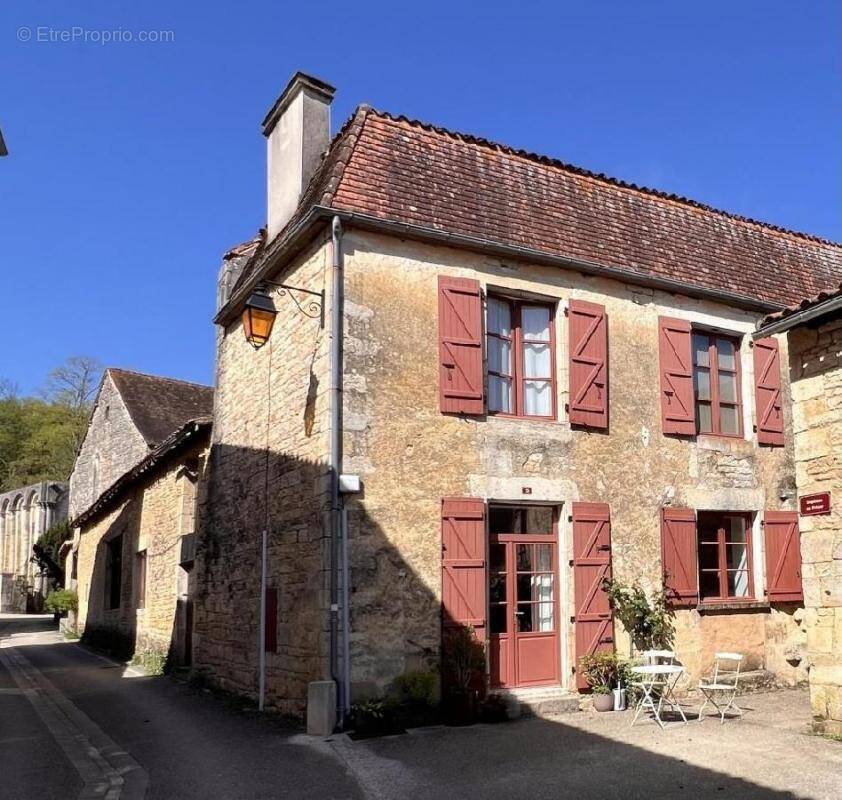 Maison à NANTEUIL-EN-VALLEE