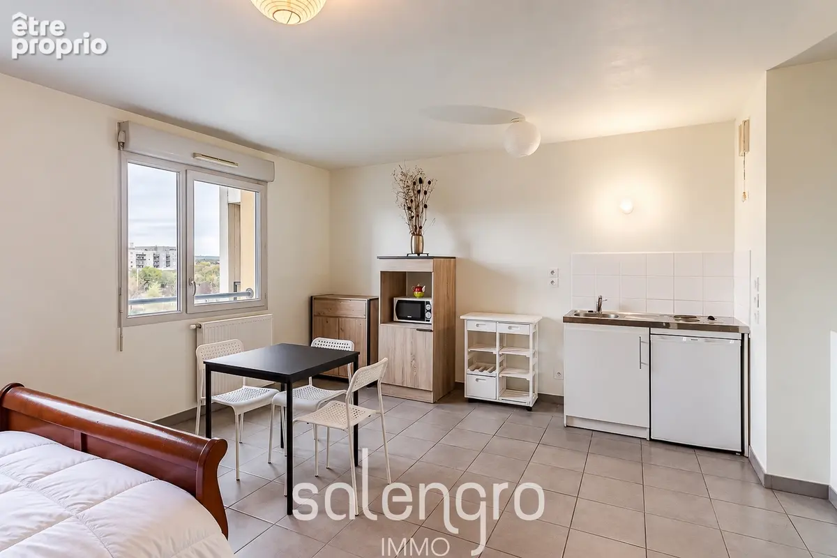 Appartement 1 pièce 34 m² à vendre à Villeurbanne (69100) - photo 2