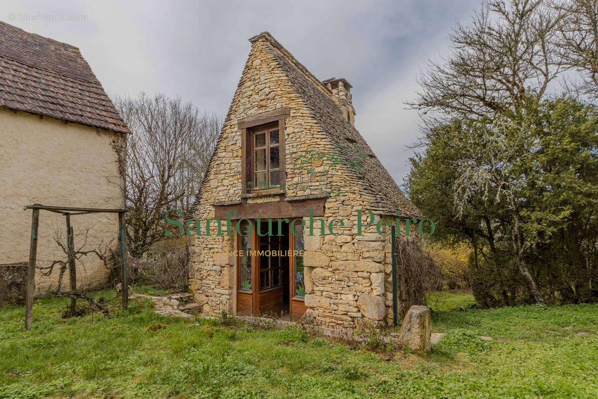 Maison à SAINT-CYBRANET