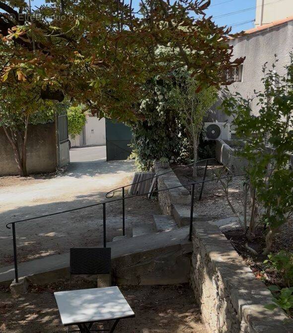 Terrain à NIMES