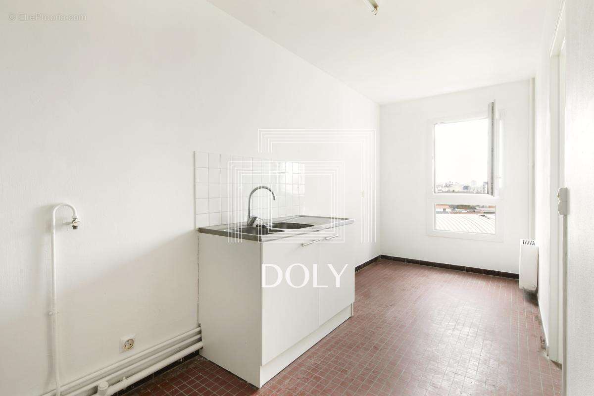 Appartement à PARIS-20E