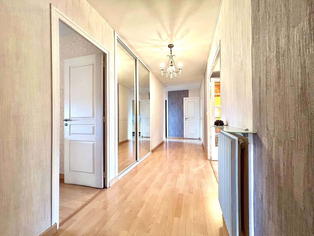 Appartement à ECHIROLLES