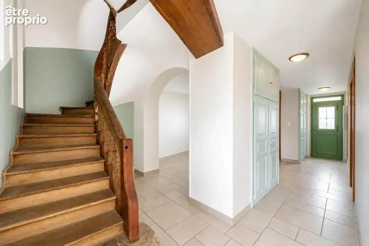 Maison de caractère avec jardin - 104 m2 - Villeneuve-le-Comte - photo 3