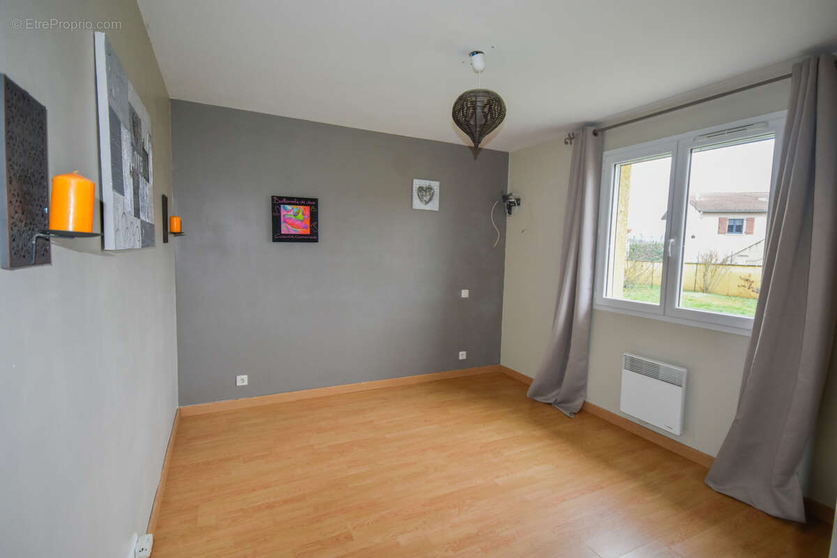 Maison à PAULHAGUET