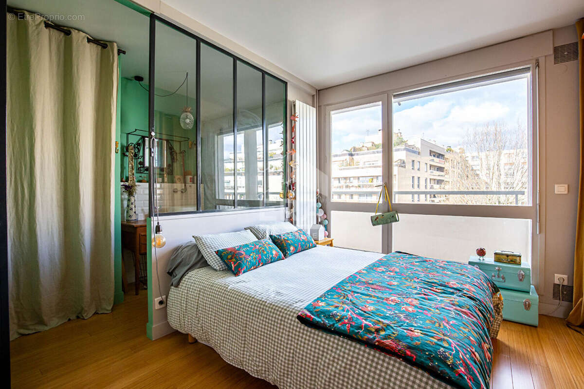 Appartement à PARIS-12E