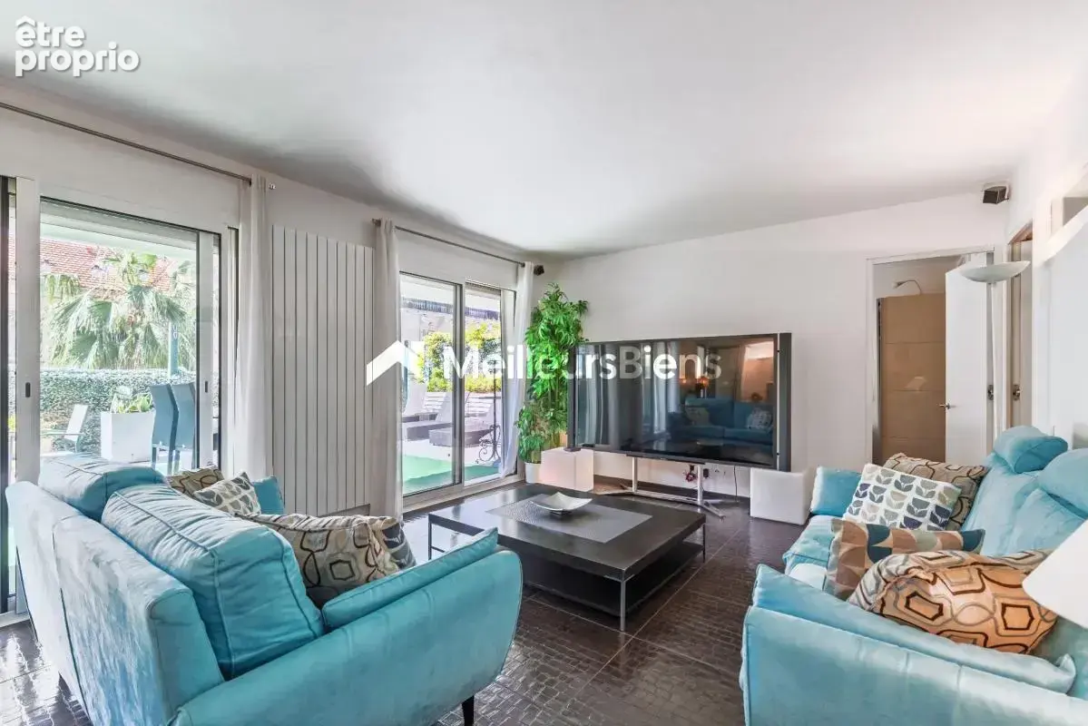 Cannes, coeur Banane :  Rare Appartement 3 chambres et grande terrasse - photo 8