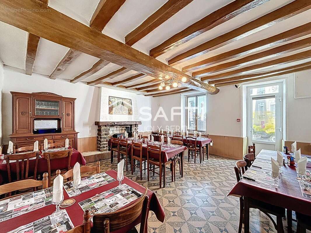Commerce 225 m² à Joue-En-Charnie  - photo 4