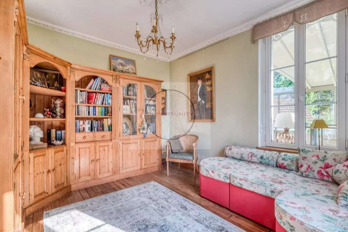 Maison à MONTGE-EN-GOELE