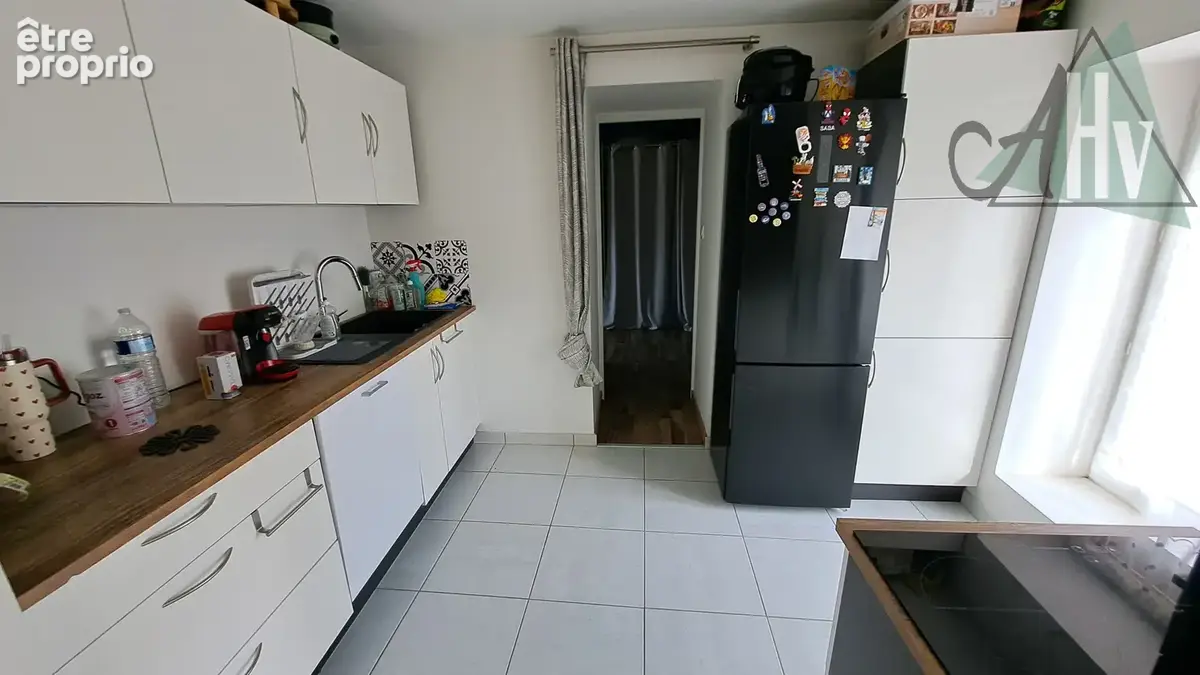 Paron (89) - Maison rénovée avec 2 chambres et bureau, dépendances et jardin - photo 4