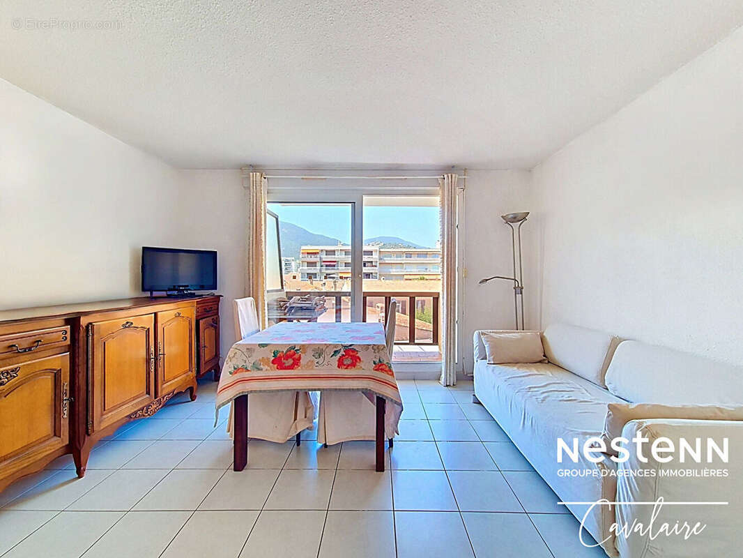 TOUT A PIED - Appartement Cavalaire-sur-Mer 2 pièce(s) 34 m² avec stationnement et cave - photo 3
