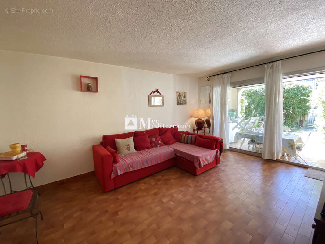 Appartement à COGOLIN