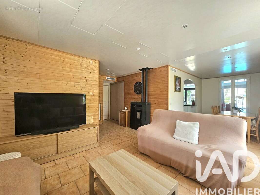 Photo 8 - Maison à LE LUC