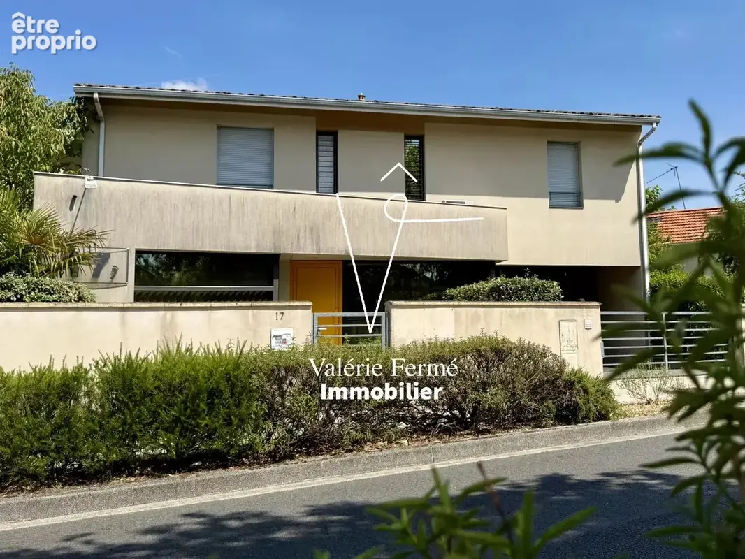 Local Professionnel, 78 m2, plain-pied, 3 places de stationnement privatives - Pessac-Centre. - photo 13