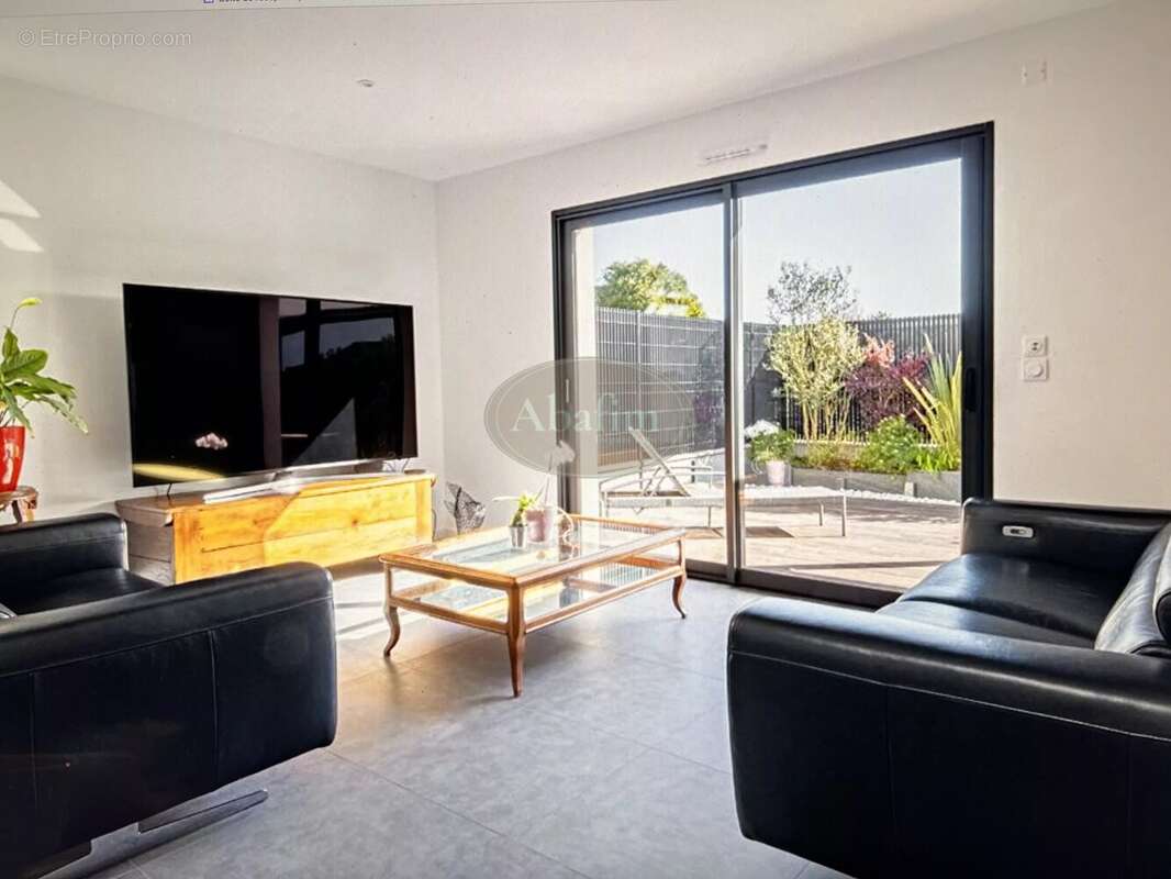 Maison à LA TURBALLE