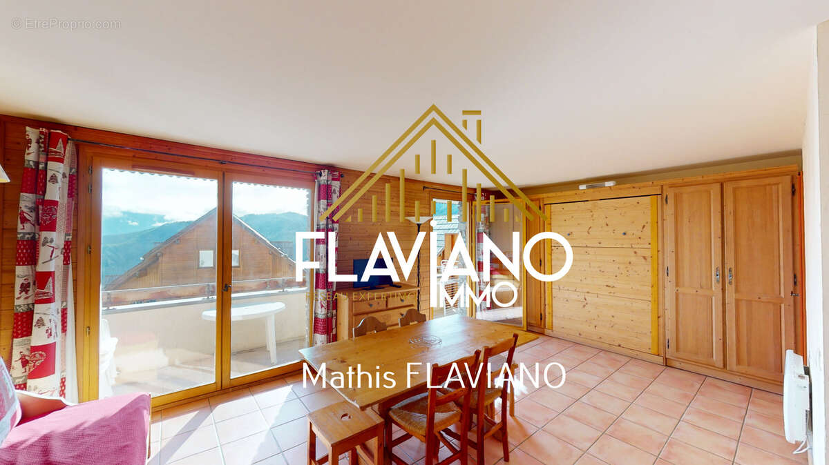 Appartement à UVERNET-FOURS