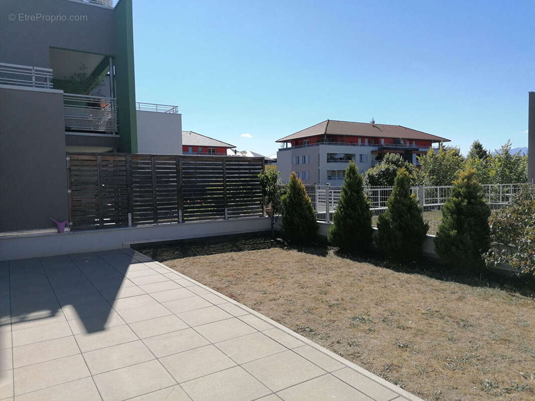 Appartement à VILLE-LA-GRAND