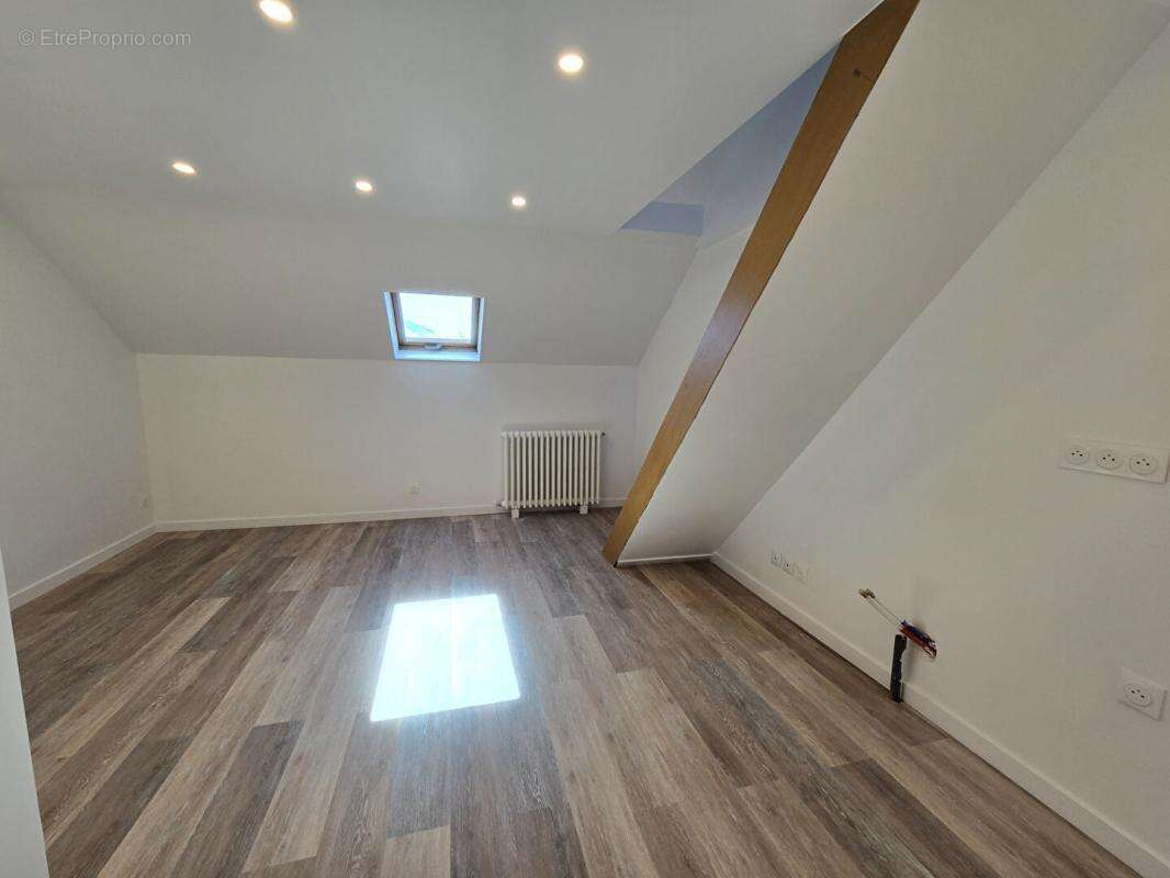 Maison Corbeil Essonnes 11 pièce(s) 190 m2 - photo 15
