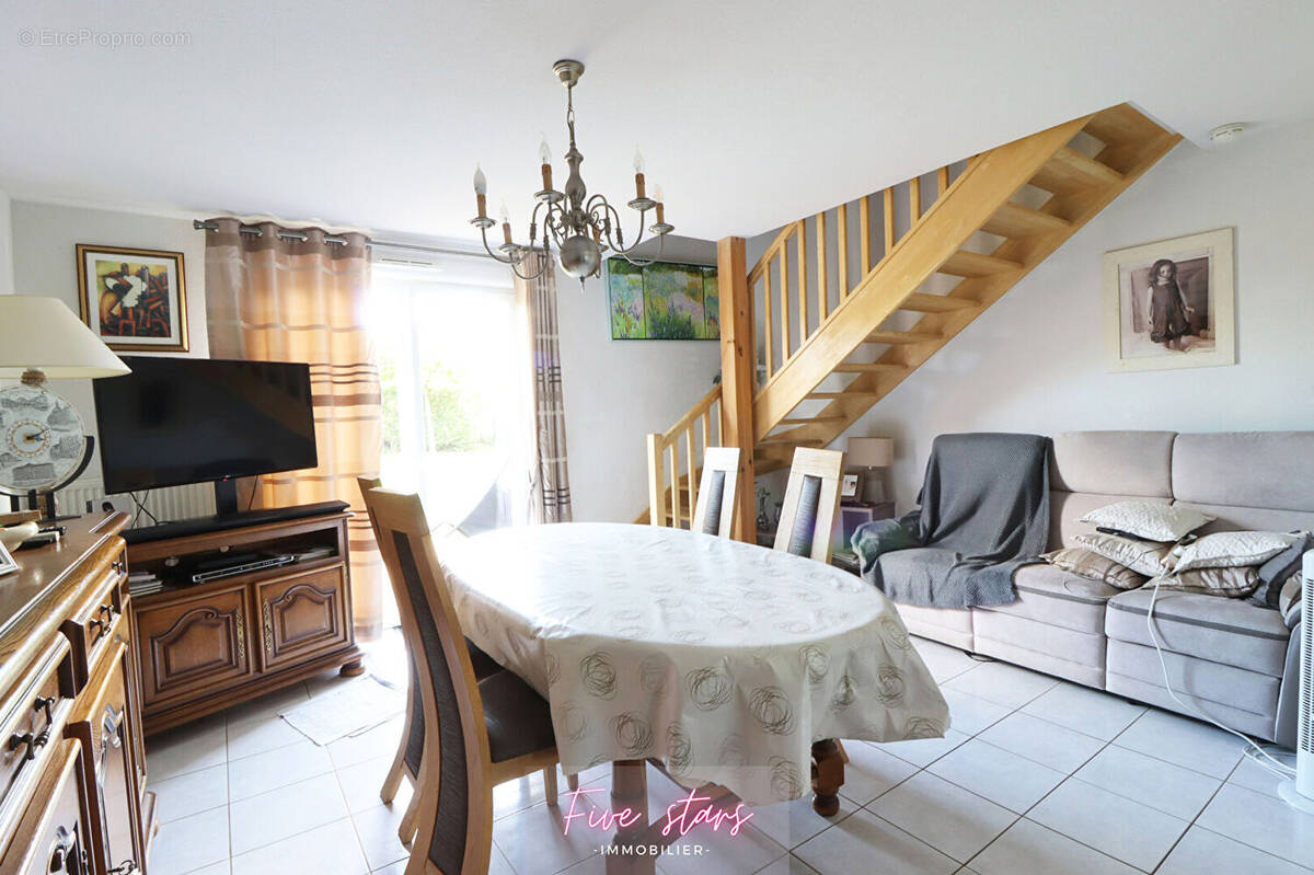 Maison à HUSSIGNY-GODBRANGE