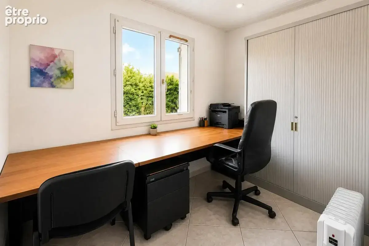Maison de 7 pièces de 180 m² à Jassans-Riottier - photo 18