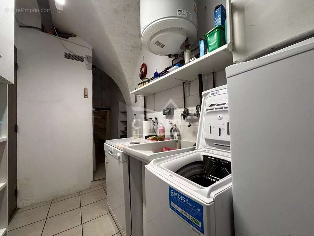 Maison à LARAGNE-MONTEGLIN