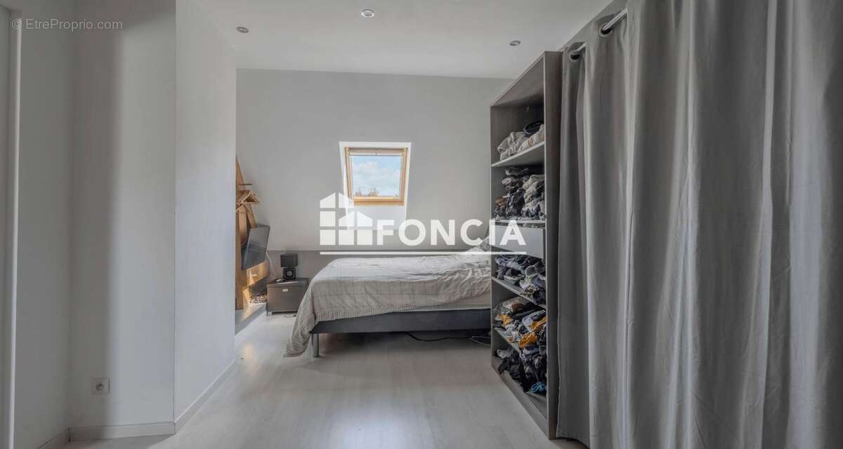 Maison à DOMFRONT-EN-CHAMPAGNE