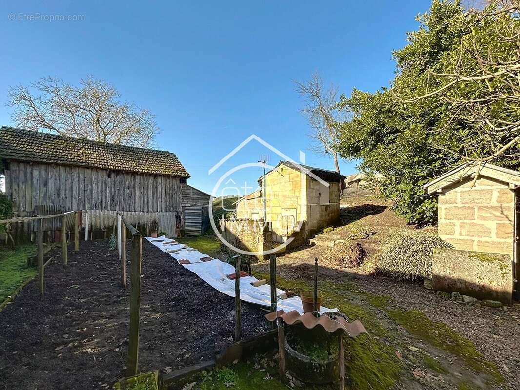 Maison à CASTILLON-LA-BATAILLE