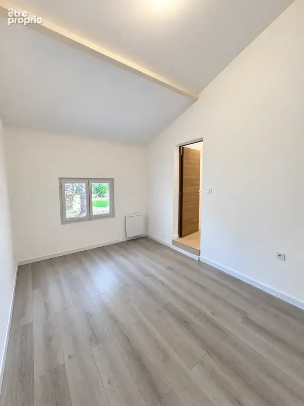 Villa 3 faces plain pied avec piscine - photo 13