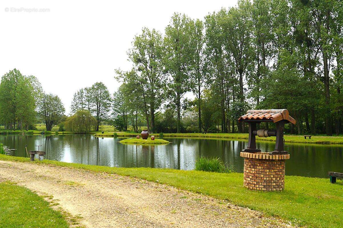 Terrain à BEAUVAIS