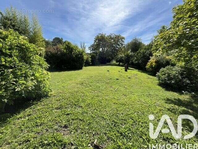 Maison 198 m² à Saint-Elix-Le-Chateau  - photo 4