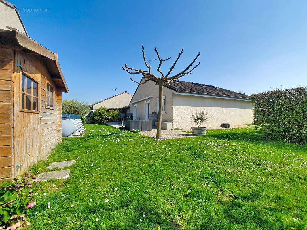 Maison à SAINT-SYMPHORIEN-D'OZON