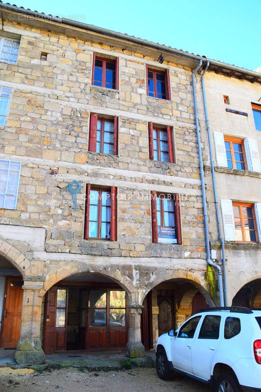 Maison à PRADELLES