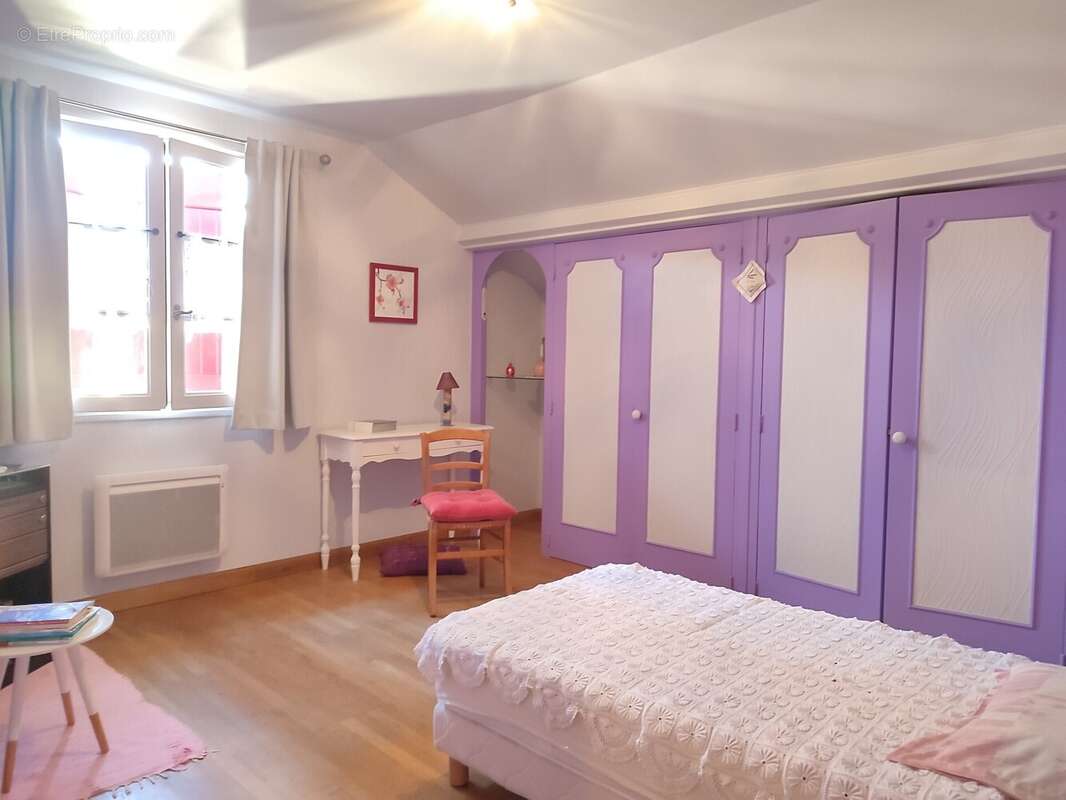 Maison à SAINT-JULIEN-SUR-REYSSOUZE