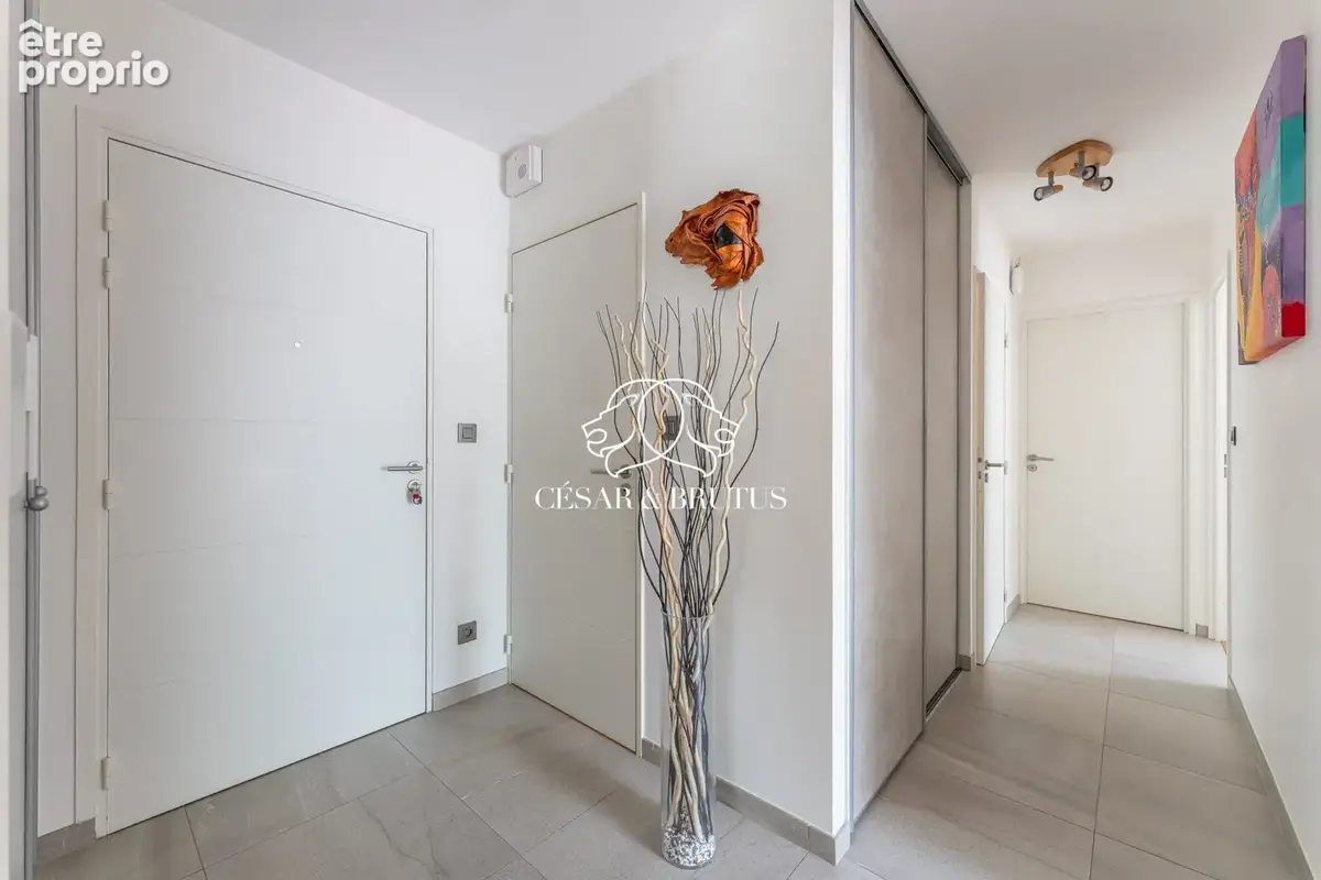 Appartement 4 pièces 95 m² à vendre à Bron (69500) - photo 6
