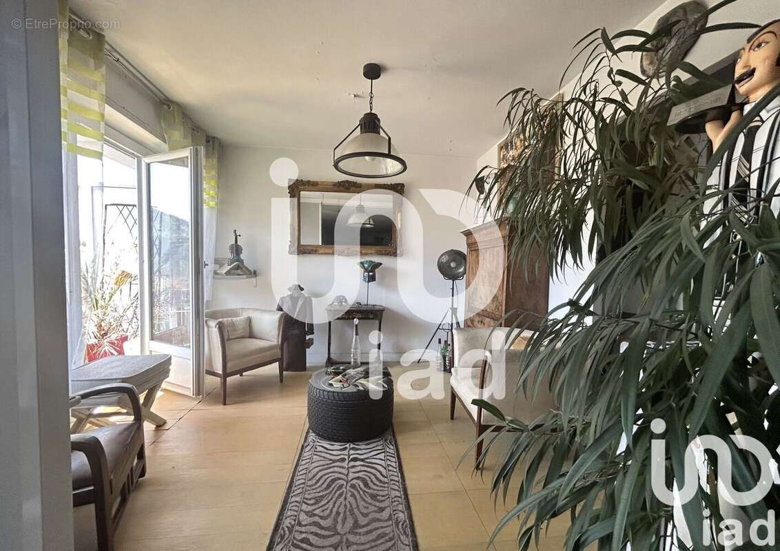 Photo 2 - Appartement à NIMES