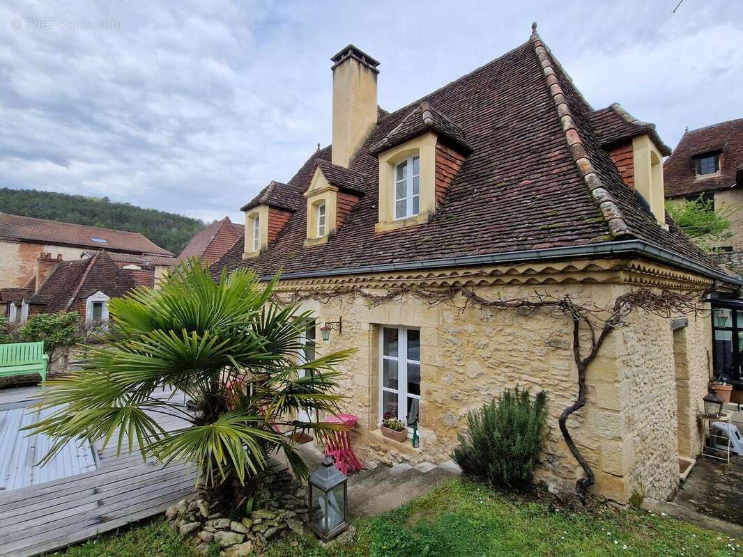 20250403120653 - Maison à LE BUGUE