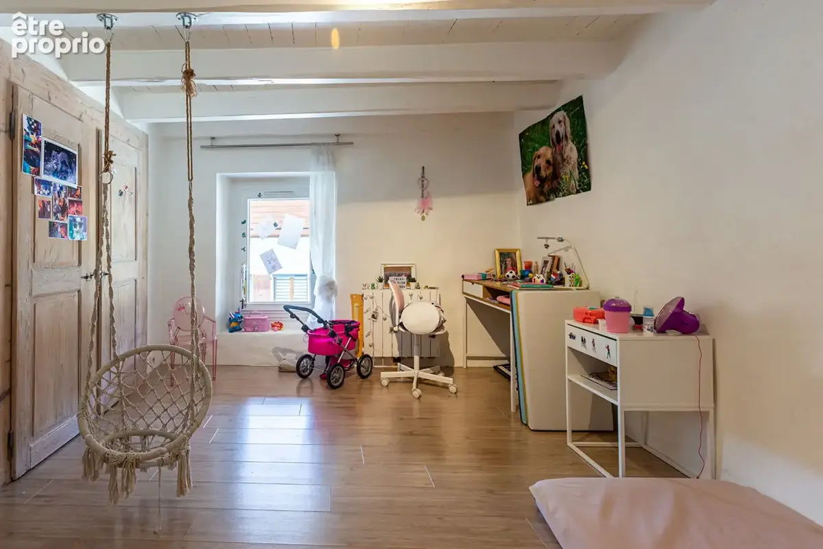 "amarante" - co-exclusivite laforet - mesigny - maison t5 de 161,07 m² - terrain de 394 m² - dpe d - photo 13