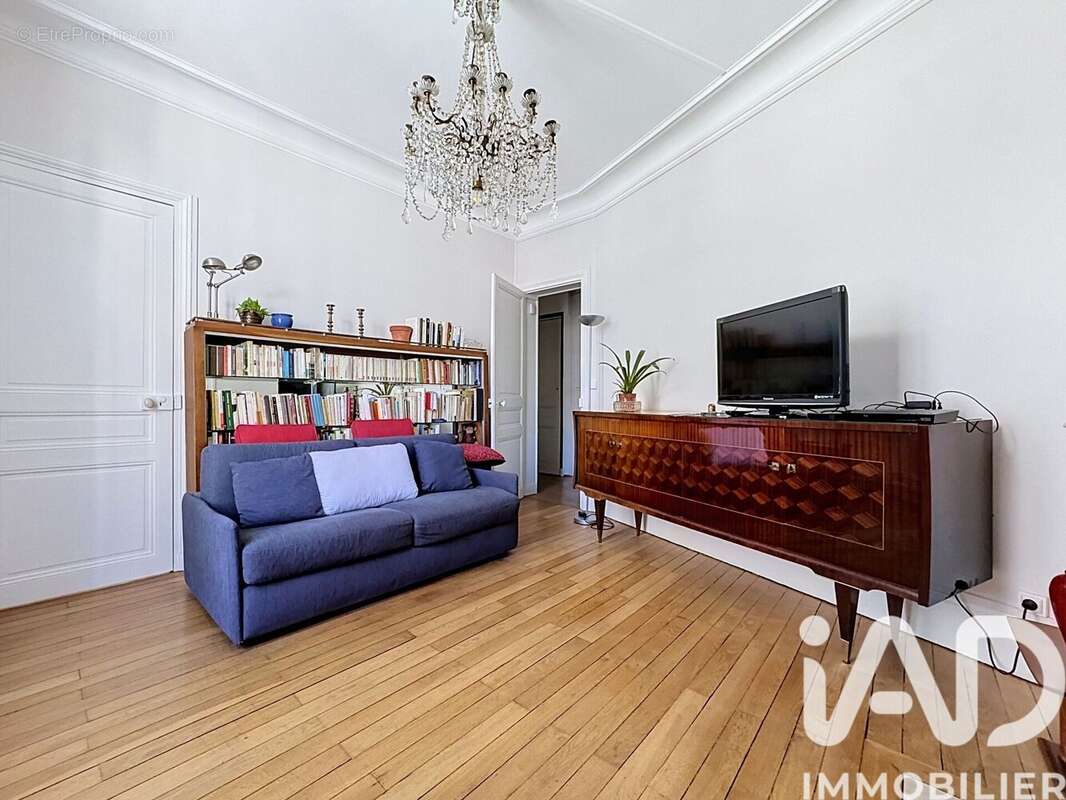 Photo 2 - Appartement à PARIS-15E
