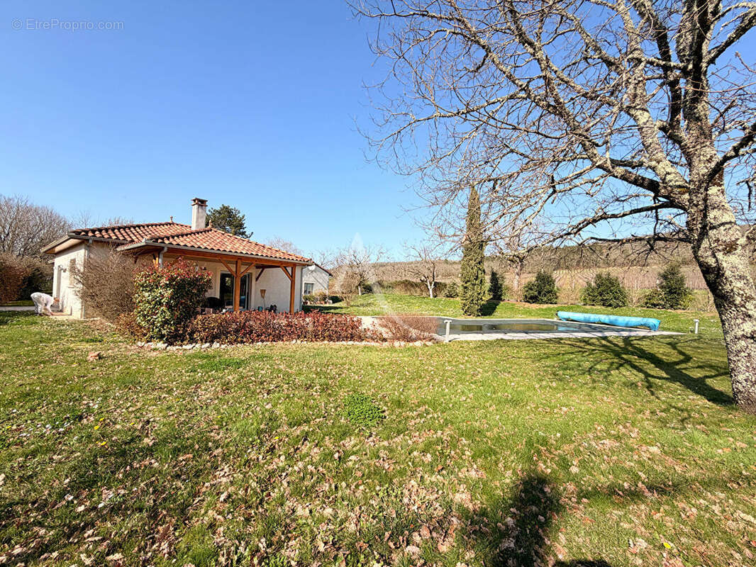 Maison à CAILLAC