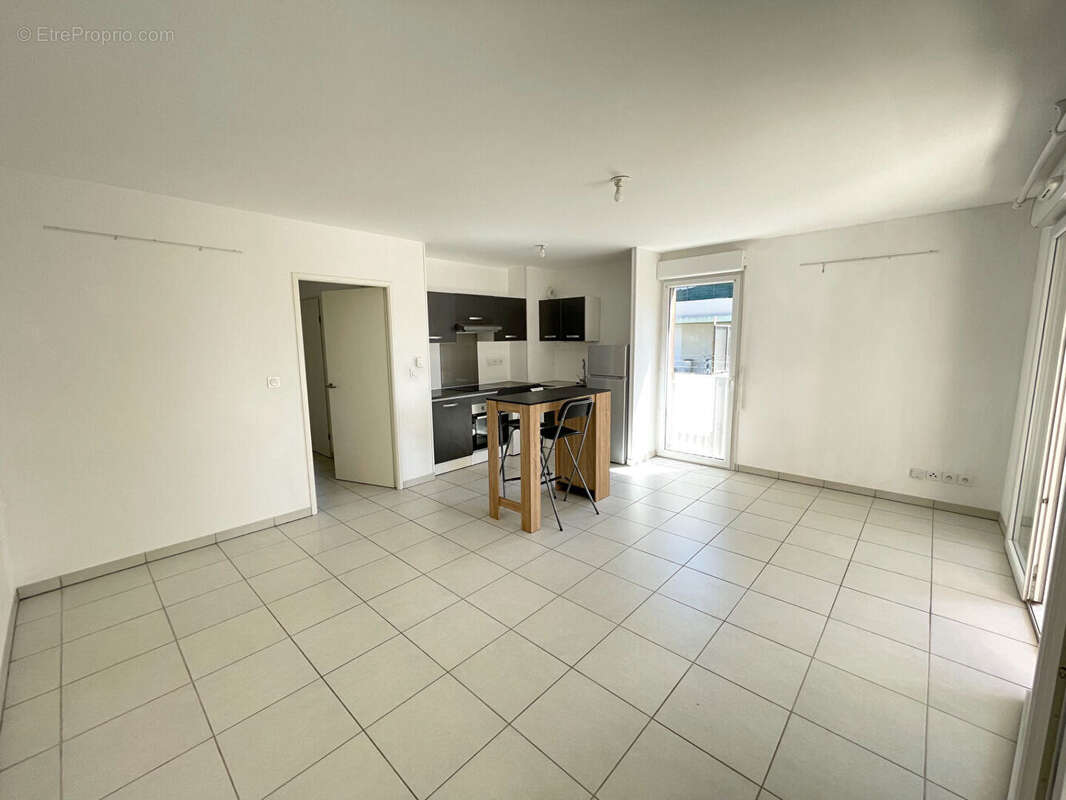 Appartement à JUVIGNAC