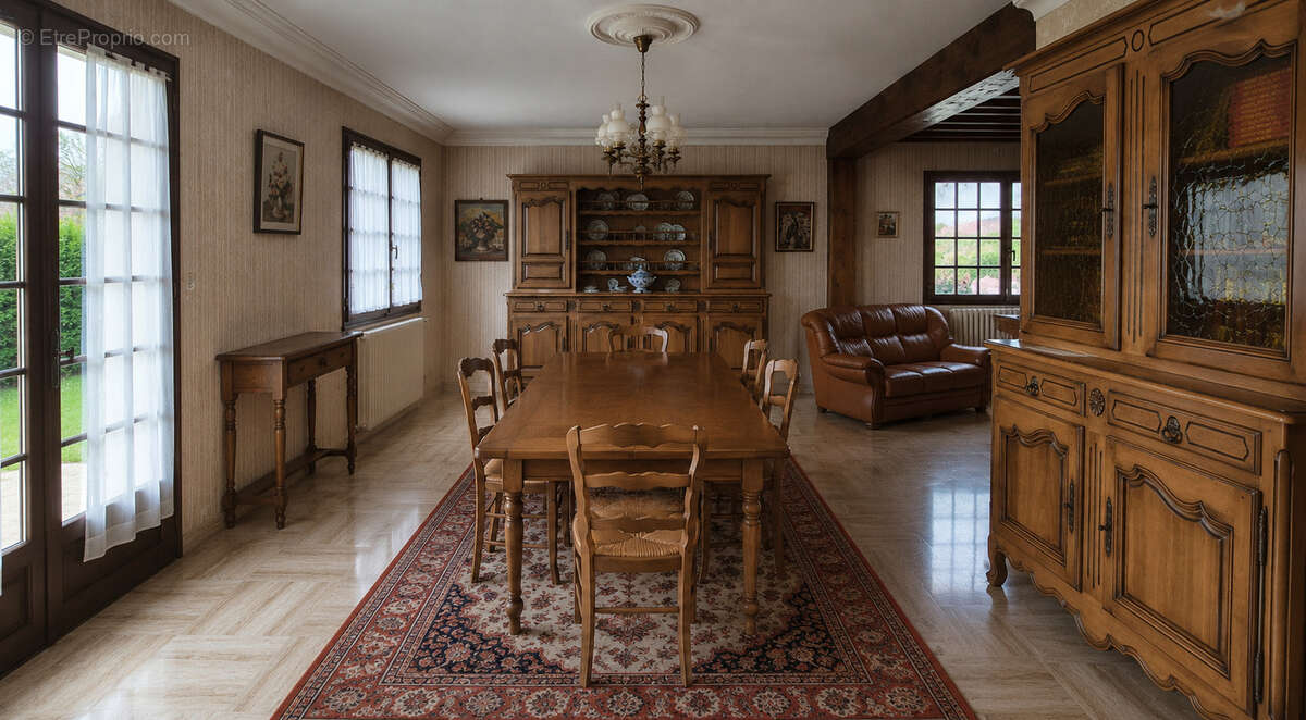 Maison à CREYS-MEPIEU