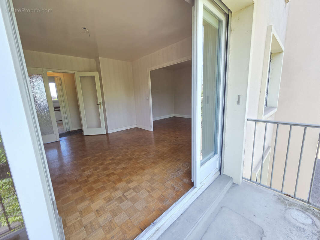Appartement à MOULINS