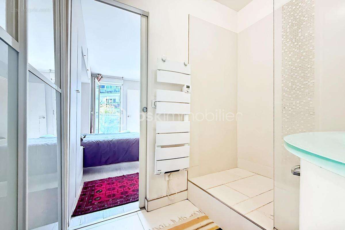 Appartement à PARIS-19E